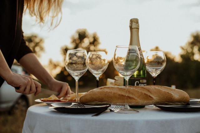 Retour de Vendanges au Shangri-La Paris : le magnum rosé Laurent-Perrier en vedette
