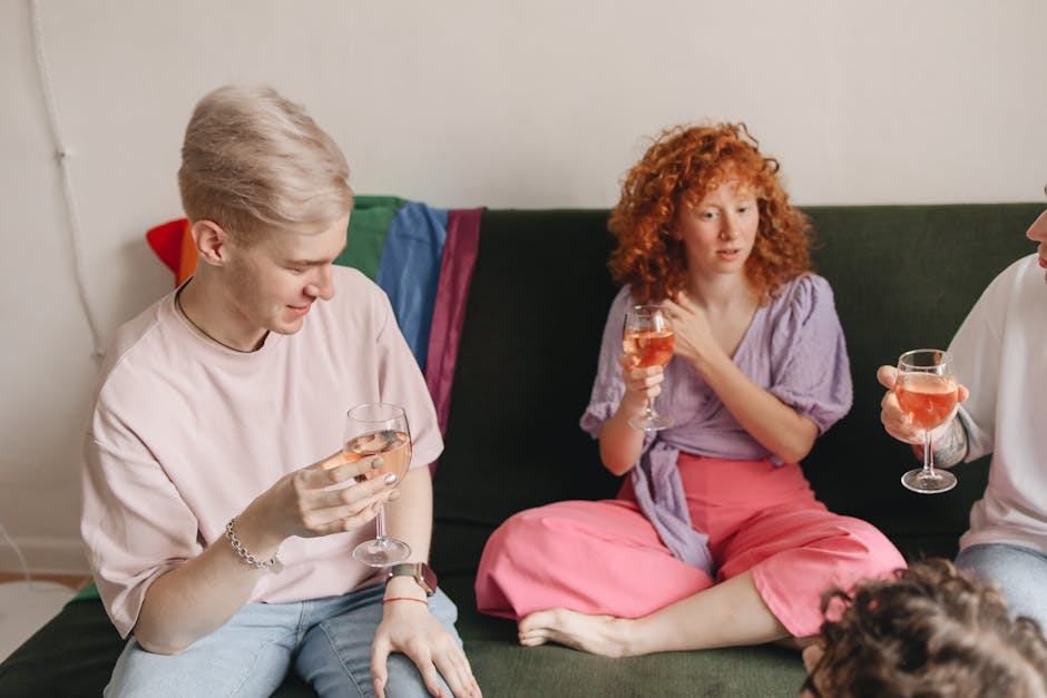 Icon Balcony Bar et Cuvée Rosé Laurent-Perrier en cage dorée