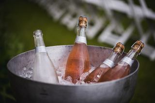 Champagne rosé jéroboam, 3 litres et quatre bouteilles
